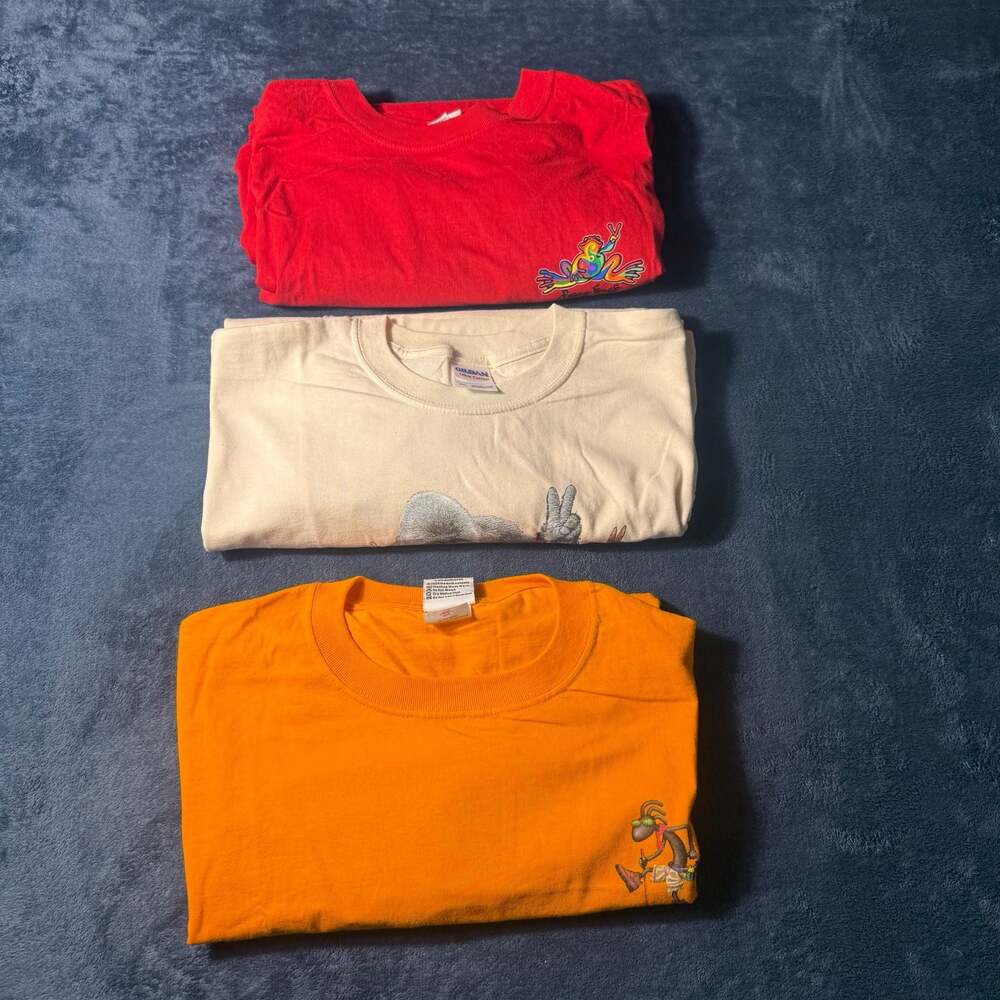 Bundle of 3 Vintage Graphic T-Shirts including Peace Frogs and Primates forPeace